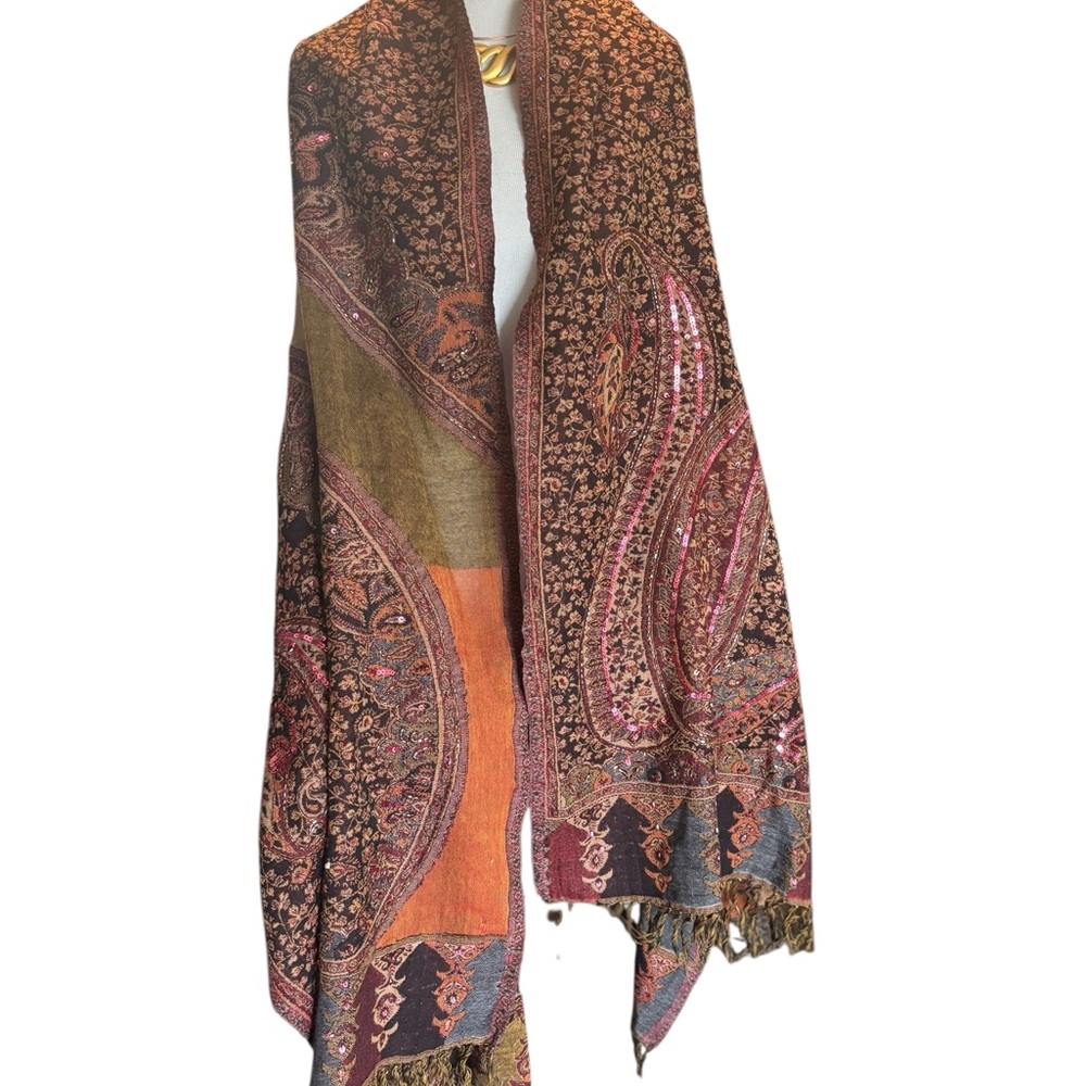 Beautiful Paisley Sequin Pashmina Shawl ❤️‍🔥❤️‍🔥